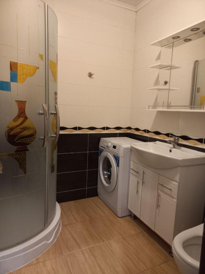 Дворівневі Апартаменти На Площі Ринок Leópolis Exterior foto